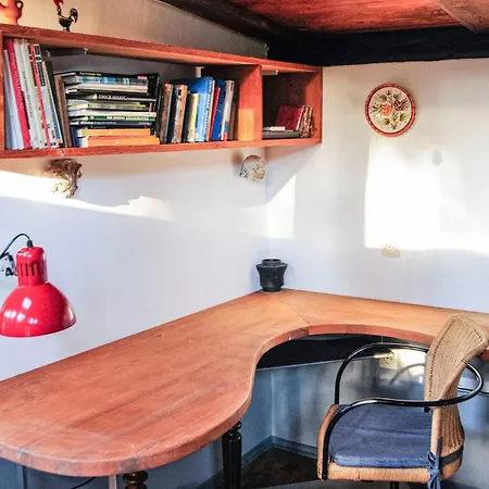 1 Bedroom Stunning In Puszczykowo